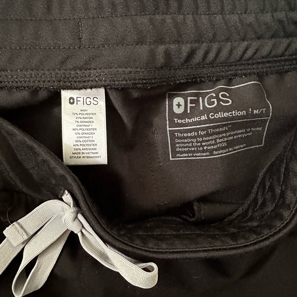 Figs scrubs - Picture 4 of 4